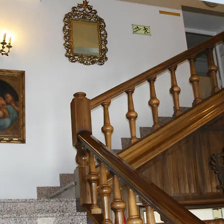 Hotel Nico 3*